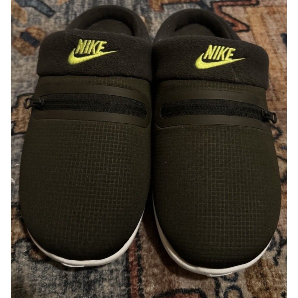 EUC Nike Burrow Cargo Khaki Green Fleece Slippers Mules DJ3130-300 Men's Size 7